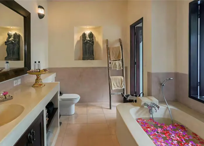Luxury 6-bedroom In Vakantiehuis